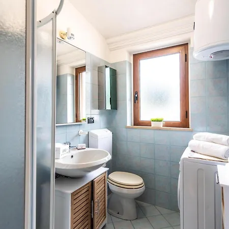 Apartment La Lampara House - Happy Cannigione