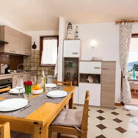 La Lampara House - Happy * Cannigione